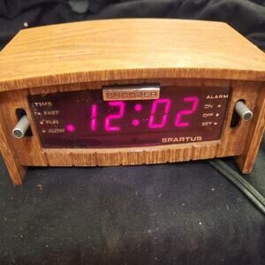 Spartus Vintage Jan 1979 Alarm Clock Model 21-3012-400 Wood Design Tested WORKS